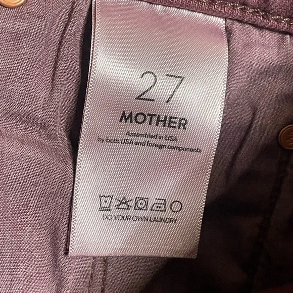 MOTHER The Insider Crop Step Fray in Mauve Wine